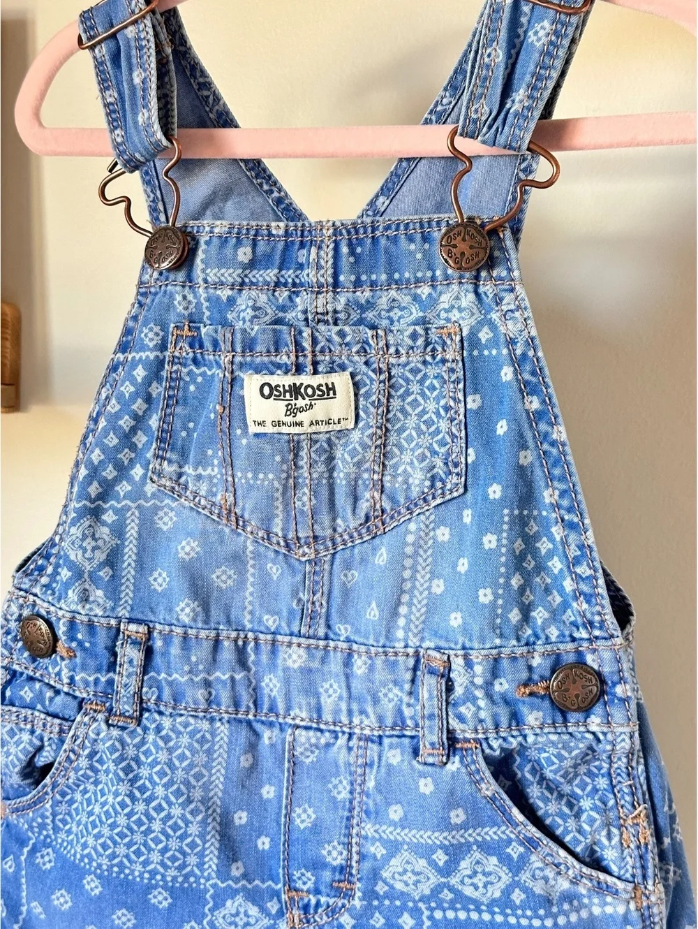 Osh Kosh Patchwork Print Shortalls Sz 2T